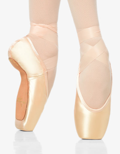 Gaynor Minden: Pointe Shoes, Sculpted Fit - 7.5N 4 box / Supple / DV LH - U.S. MADE